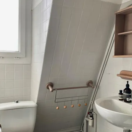 Apartament Near Gare De L'est Station